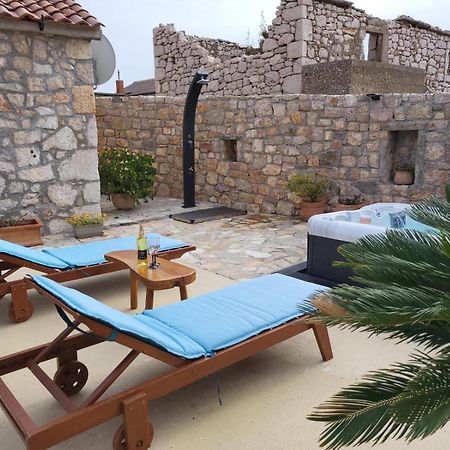 빈예라크 Stone House Knezevic 빌라 외부 사진