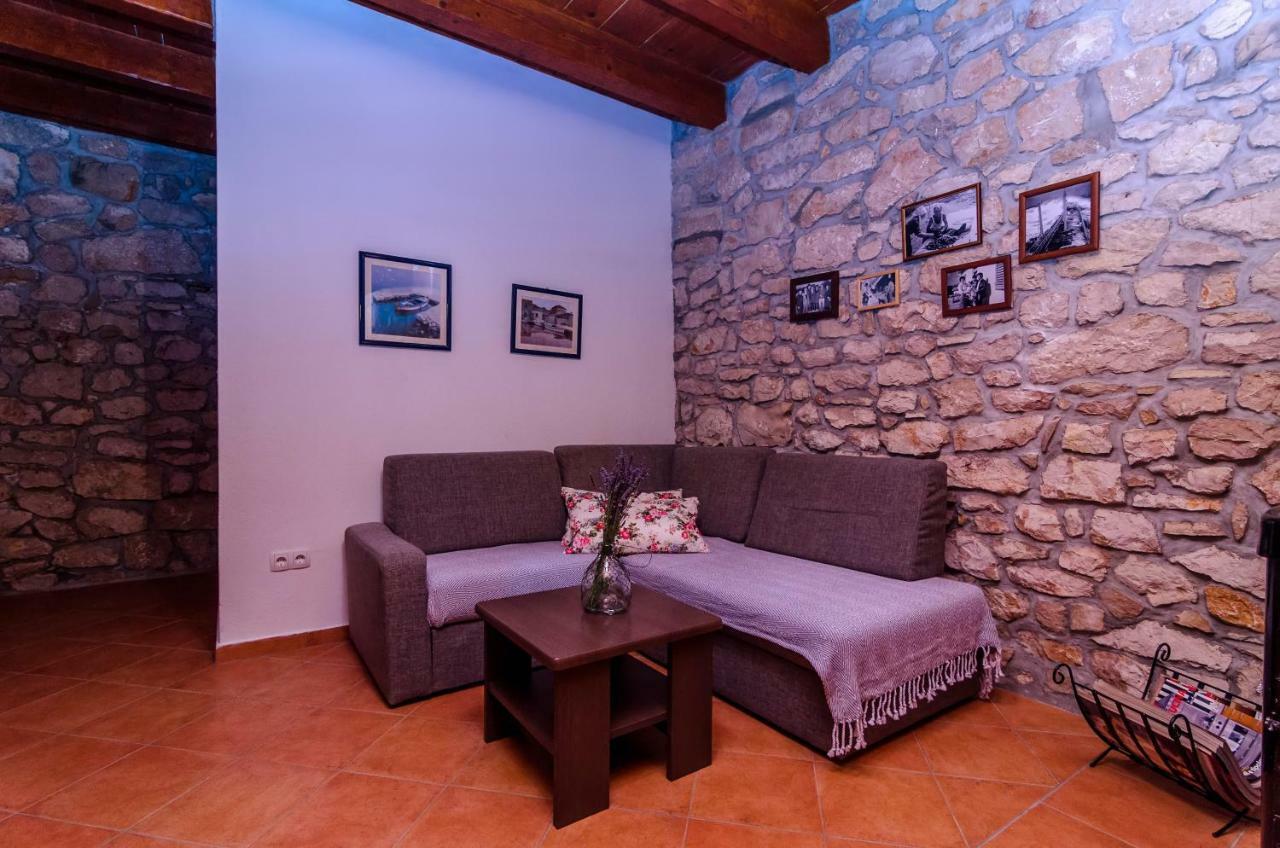 빈예라크 Stone House Knezevic 빌라 외부 사진